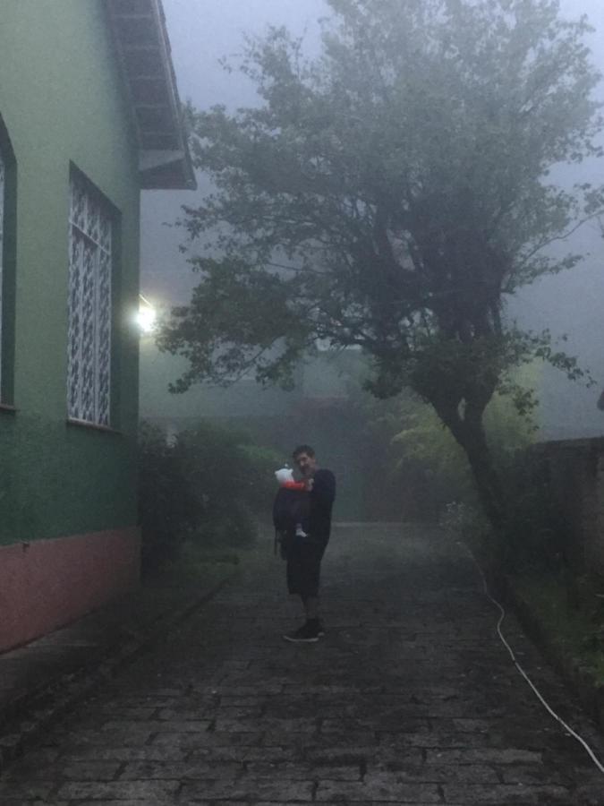 Casa Verde Em Petropolis Hotel ภายนอก รูปภาพ